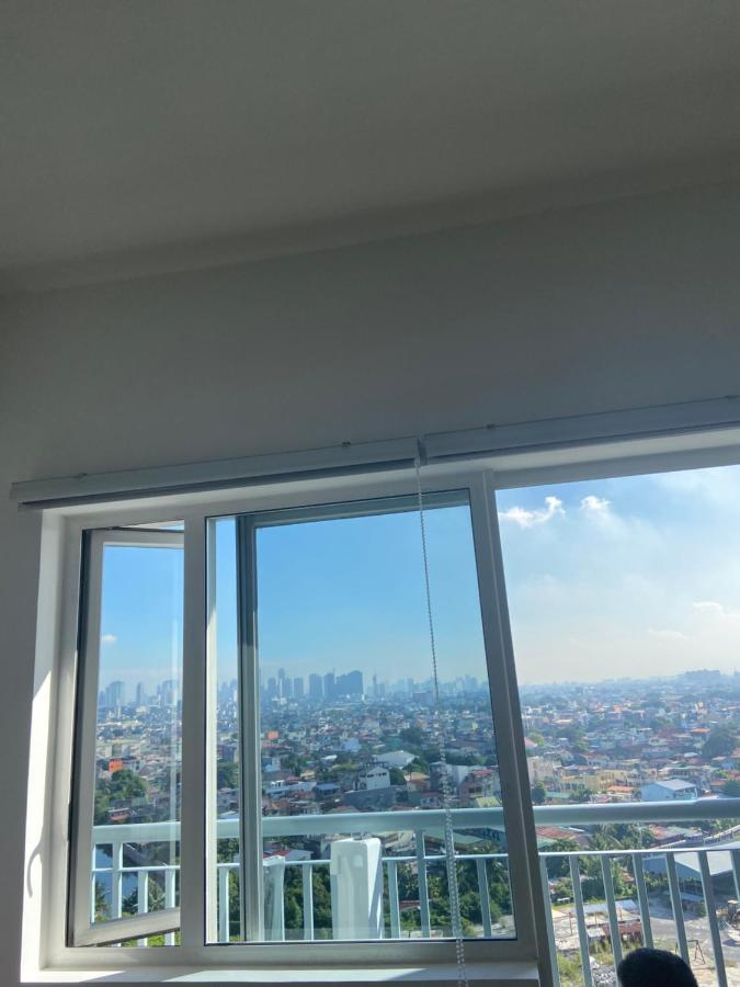 Cozy Place In Taguig With Free Wifi - Near Bgc And Airport *